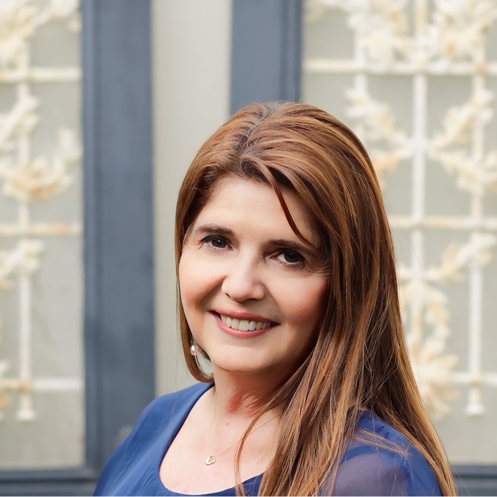 Dinorah Hazen - Realtor & Property Specialist